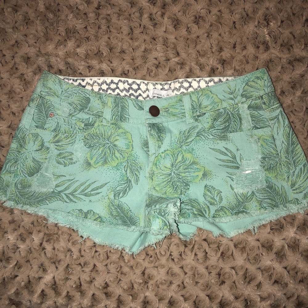 🌸O’Neill Printed Jean Shorts🌸